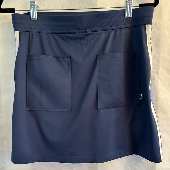 Belyn Key Mia Golf Navy blue skort w/piped side panel & built in short Sz-S T6 - Picture 14 of 14